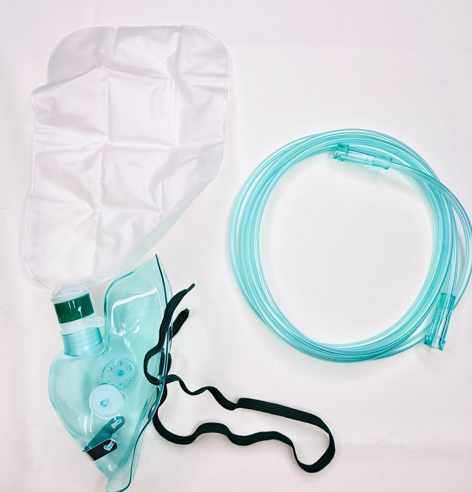 Portable High Concentration Non-Rebreather Oxygen Mask with Reservoir Bag